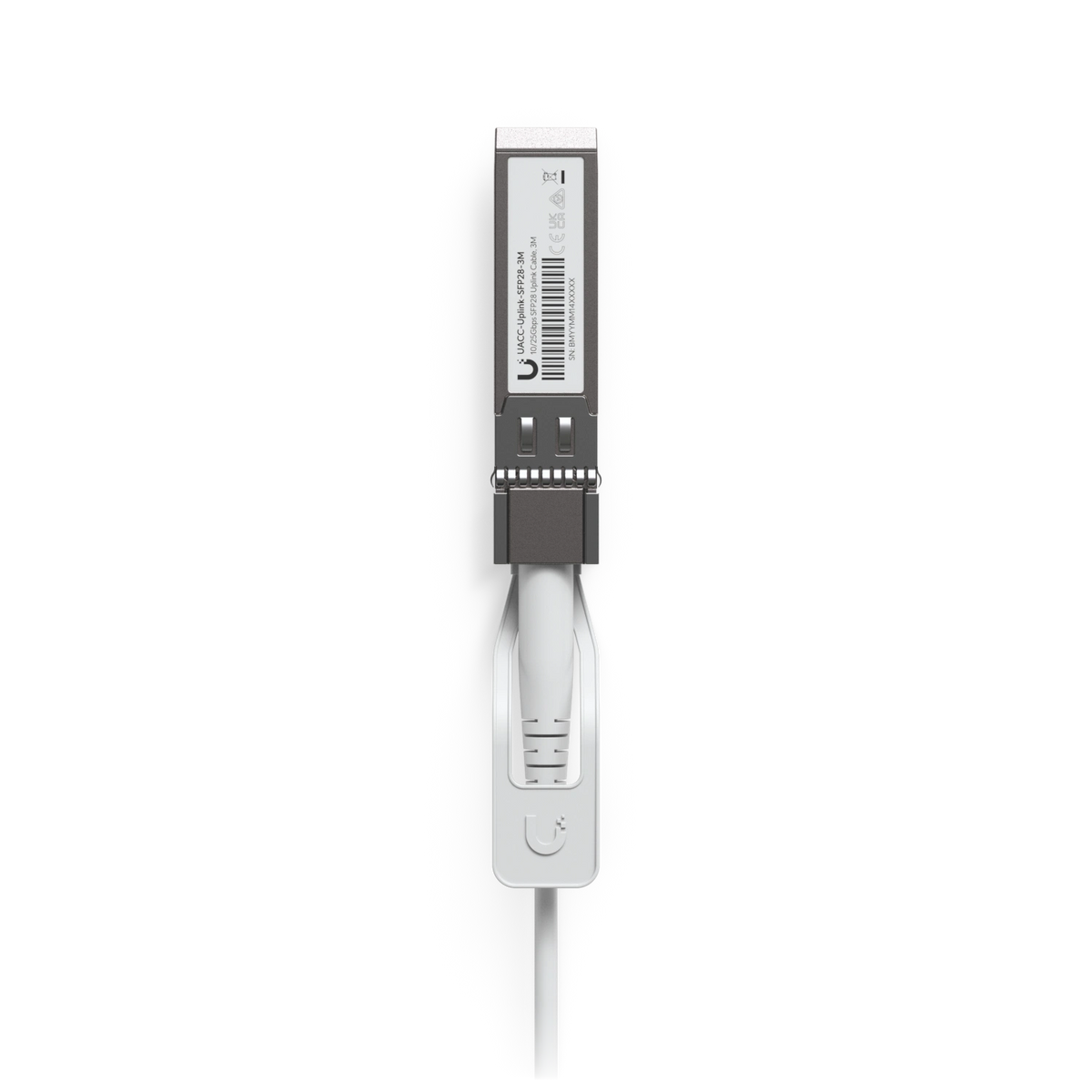 Cable DAC SFP28 de cobre blanco con conectores plateados y etiqueta de especificaciones sobre fondo blanco