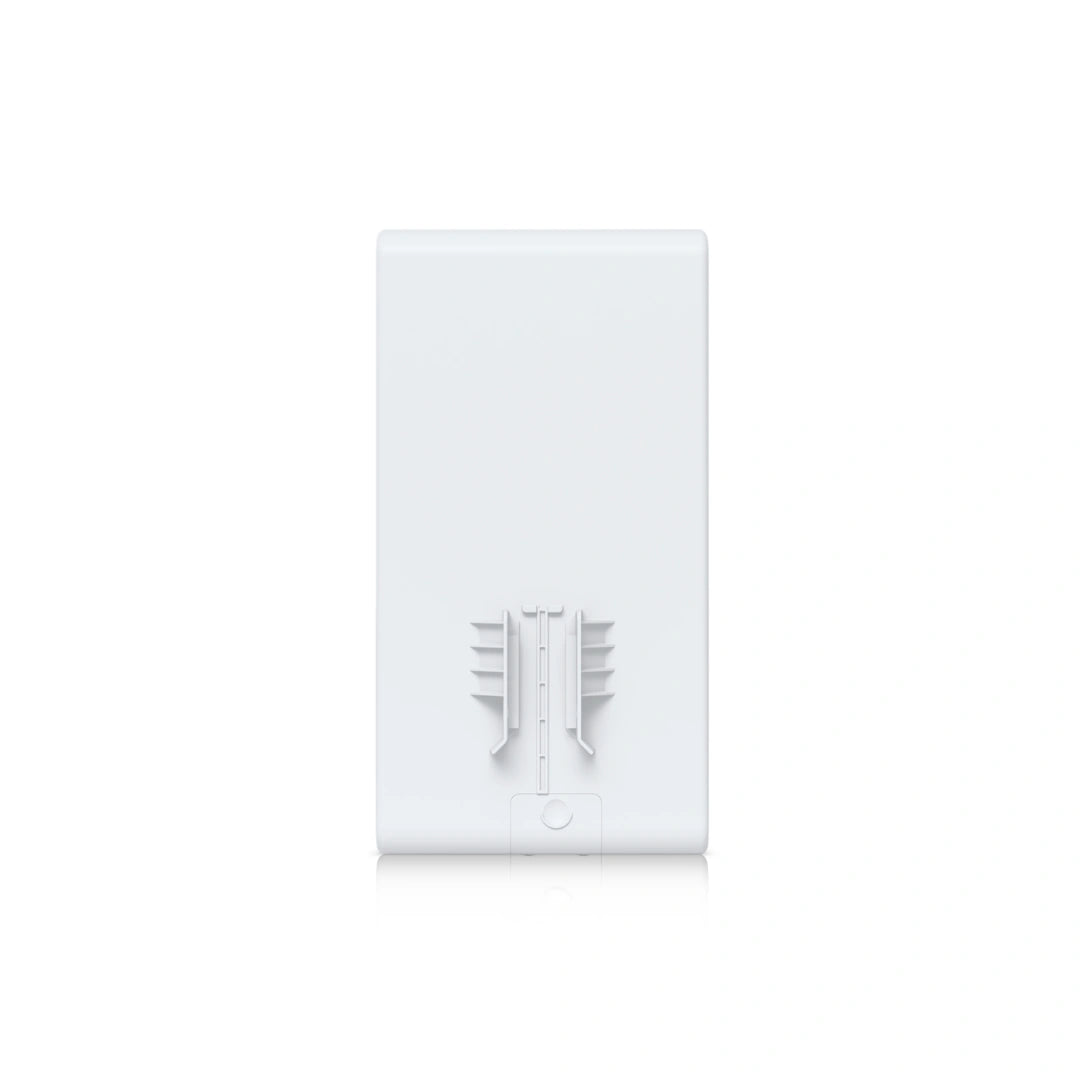 Vista frontal de la superficie de montaje simétrica del router exterior para 250 clientes con acabado minimalista blanco