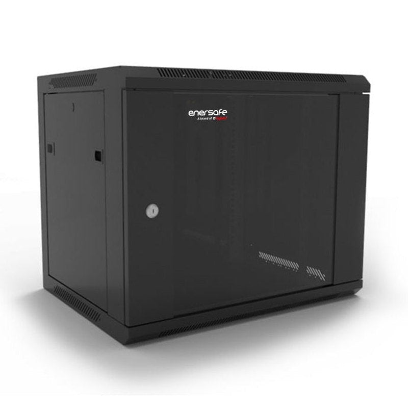 Gabinete técnico negro con puerta de malla, cerradura plateada y estructura metálica robusta