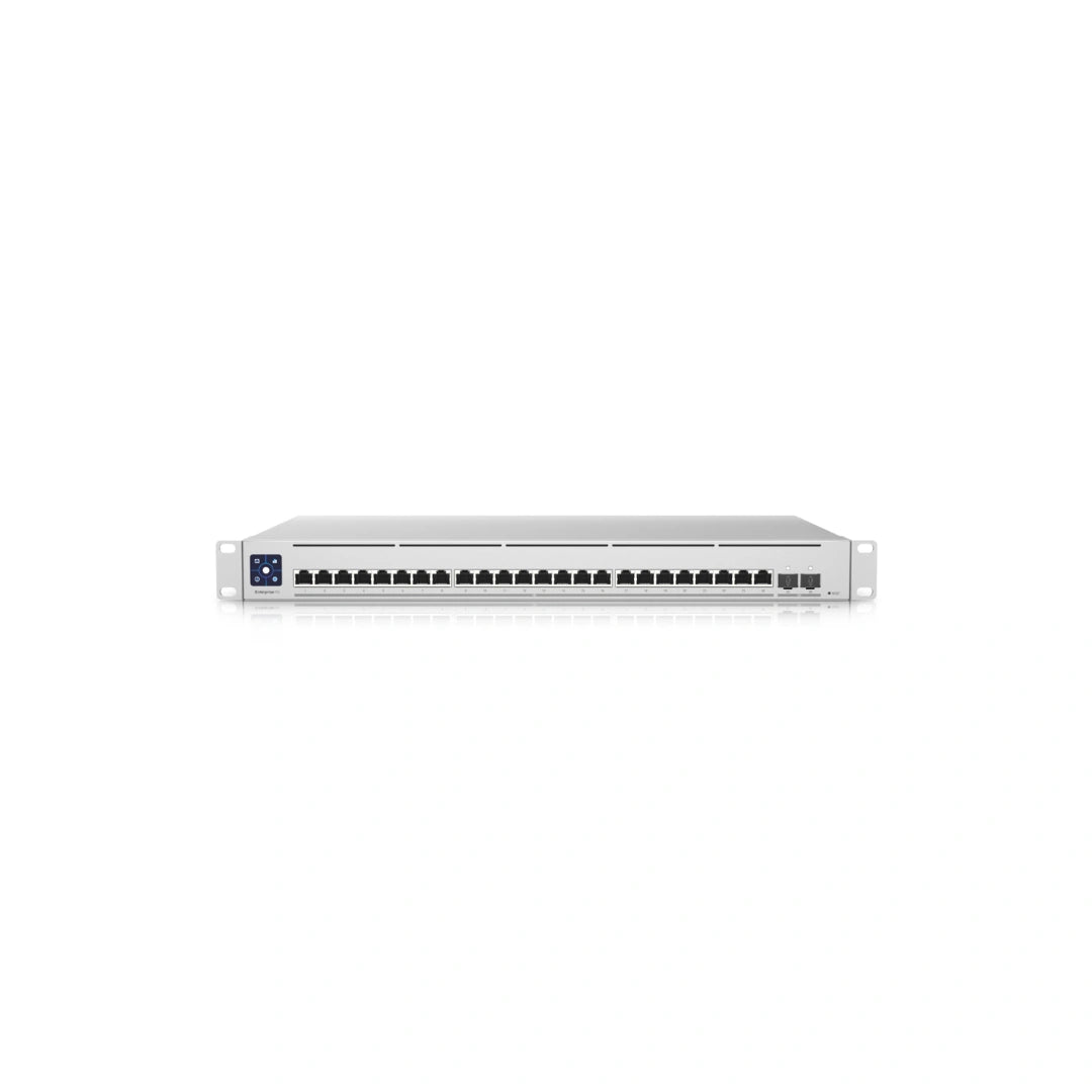 Switch empresarial montable en rack con orejas laterales visibles y pantalla de control iluminada en azul