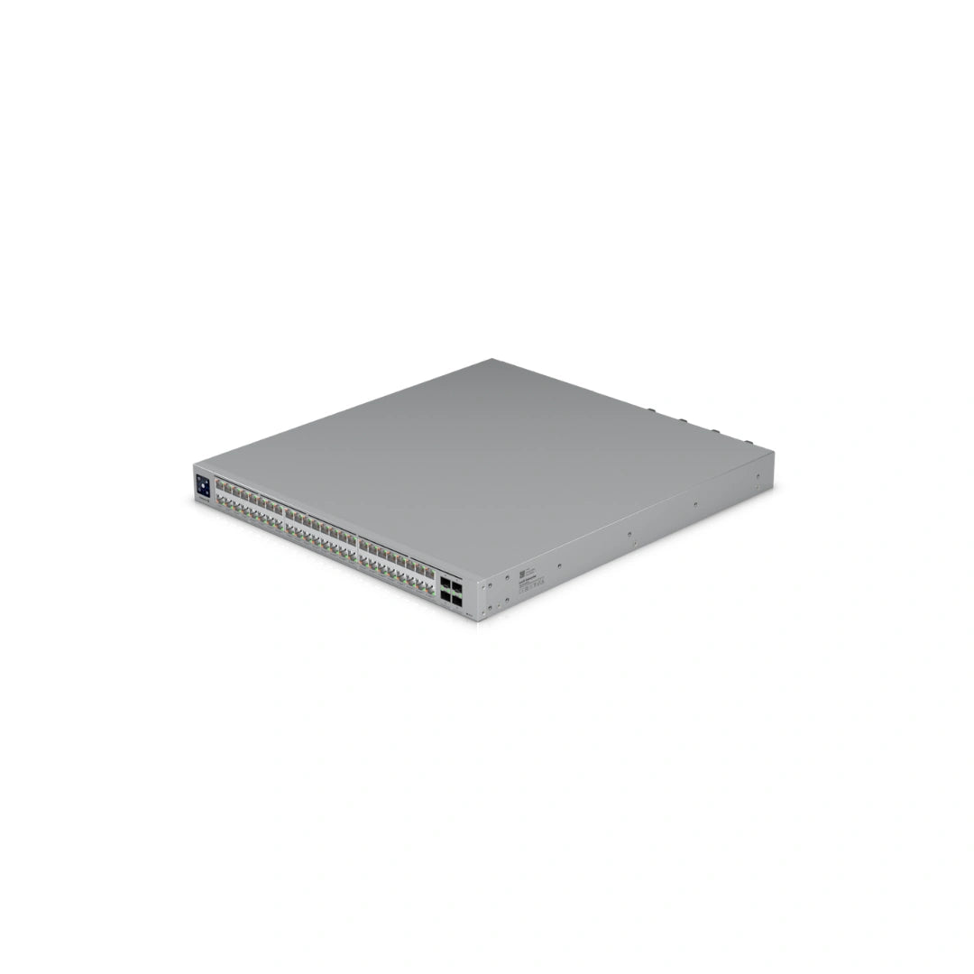 Vista superior del switch Ubiquiti UniFi 2150W con chasis plateado, puertos Ethernet densos y ranuras SFP28 sobre fondo