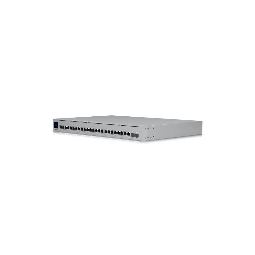 Vista cenital del conmutador Ubiquiti UniFi plateado con puertos RJ45 negros y panel de control a la izquierda