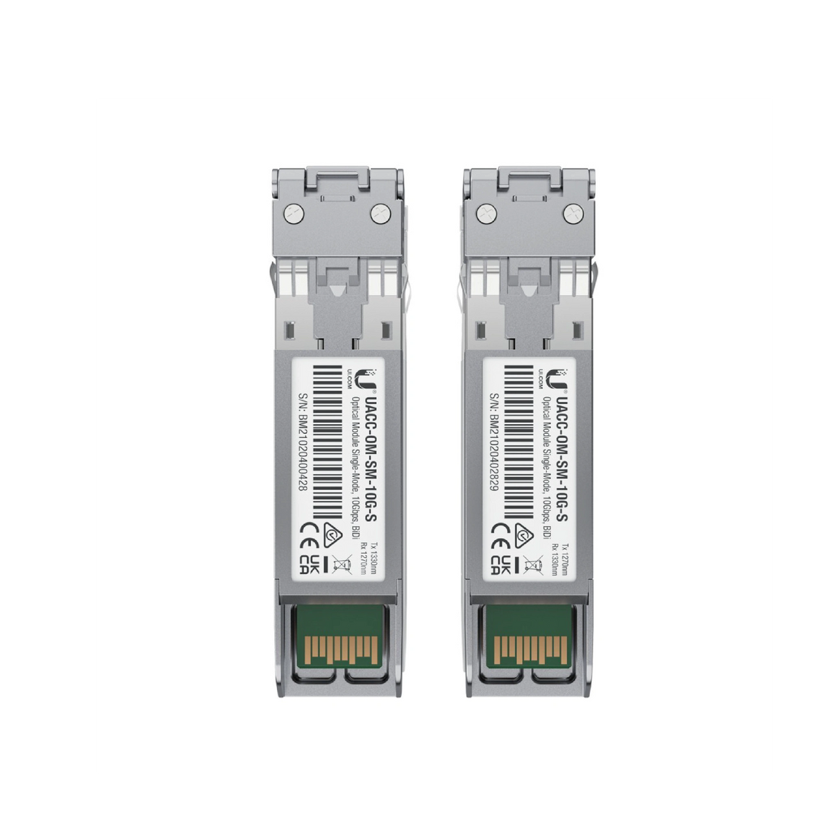 Dos módulos UniFi SFP+ lado a lado mostrando etiquetas técnicas y contactos verdes