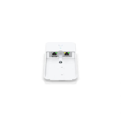 Puertos RJ45 del extensor de red UniFi con luces indicadoras verdes