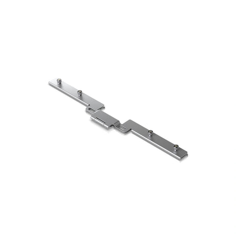 Primer plano angular del accesorio de acero cepillado con postes de tornillo elevados para ensamblaje sin herramientas
