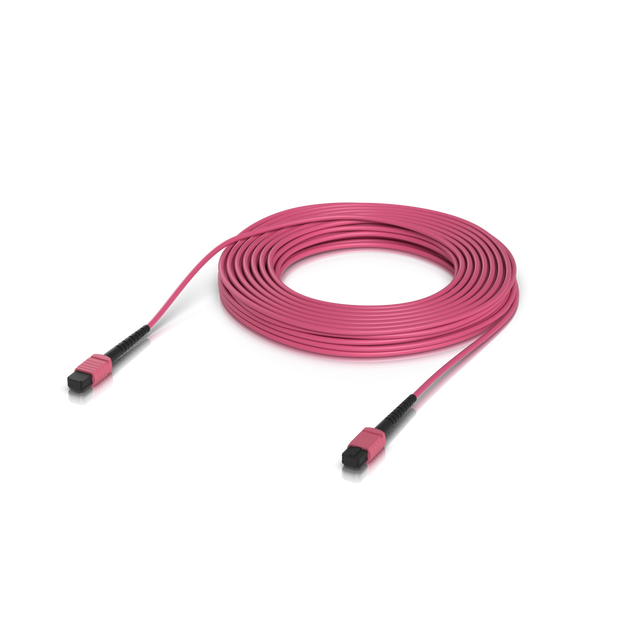 Cable de fibra óptica OM4 rosa enrollado con conectores MPO-12 tipo B y protección negra