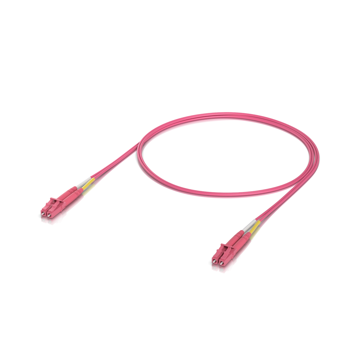 Cable de salto fibra óptica OM4 rosa con conectores LC y fundas amarillas sobre fondo blanco