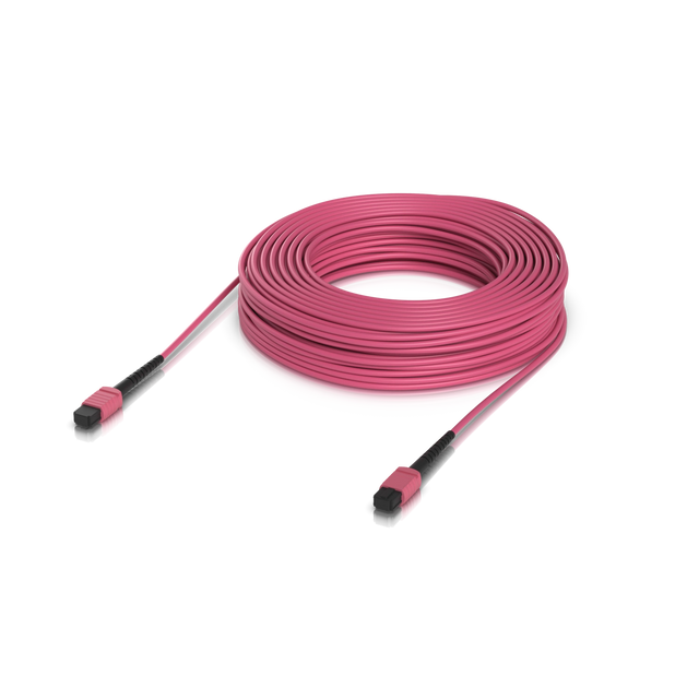 Cable de salto rosa MPO-12 OM4 con conectores negros y carcasa rosa sobre fondo blanco