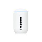 Vista directa trasera con cuatro puertos Gigabit, un puerto WAN dedicado y conector de alimentación dual.