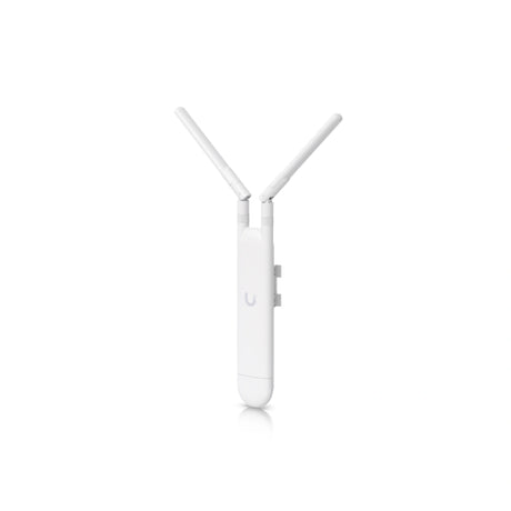 Ángulo frontal del dispositivo WiFi exterior blanco con logo gris y antenas elevadas