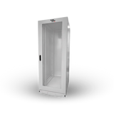 Vista frontal de gabinete rack cerrado con puerta de vidrio transparente y manija negra sobre fondo blanco