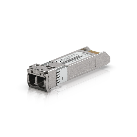Módulo SFP+ UniFi plateado con conectores LC dobles y contactos dorados sobre fondo blanco