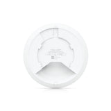 Parte trasera del equipo de red wifi 6 con clips de montaje, texto regulatorio y código QR visible