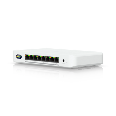 Switch de red blanco UniFi con ocho puertos RJ45 y luces LED verdes y naranjas activas sobre fondo blanco