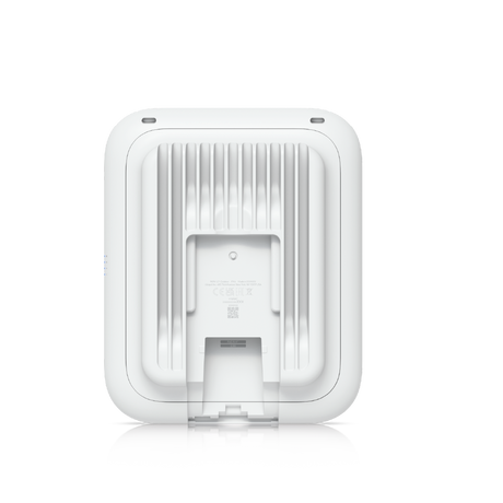 Parte posterior del access point ubiquiti wifi 7 ipx6 con ranuras de montaje