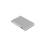 Vista isométrica del firewall Ubiquiti UDM-Pro plateado con puertos SFP+ y luz azul encendida