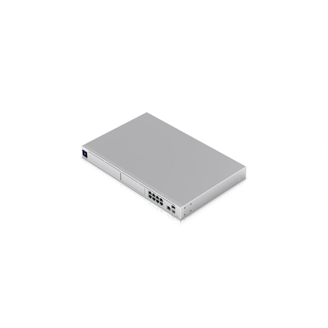 Vista isométrica del firewall Ubiquiti UDM-Pro plateado con puertos SFP+ y luz azul encendida