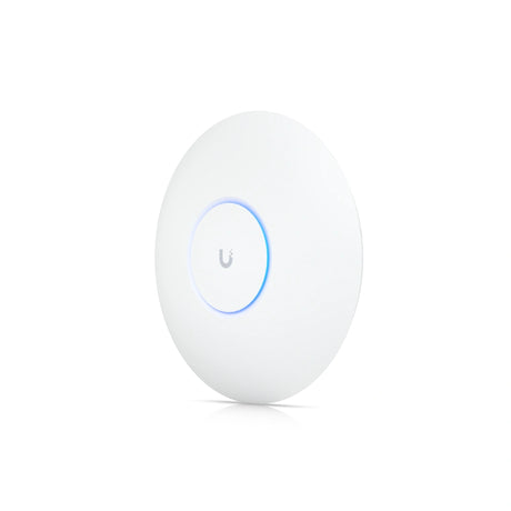 Vista frontal angular del equipo networking Ubiquiti con superficie circular lisa, logotipo U gris y anillo LED azul activo.